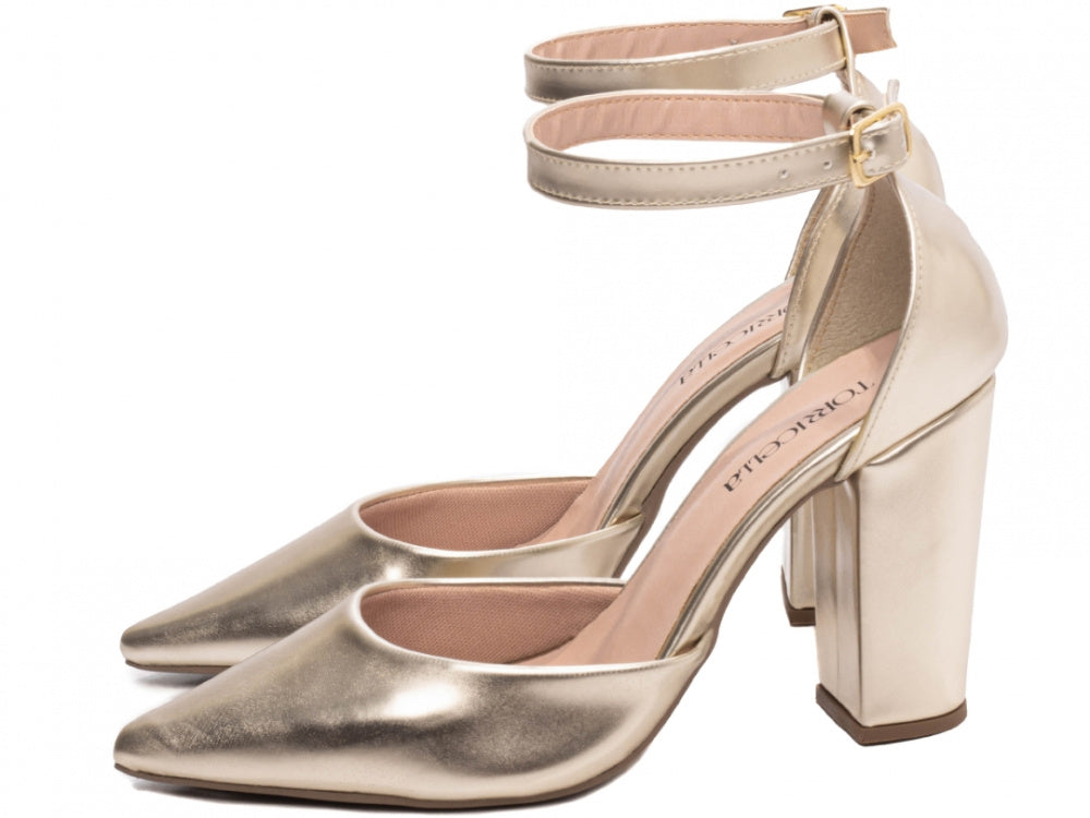 Sapato Scarpin Napa Metalizada Ouro Light com Fivela Dourada