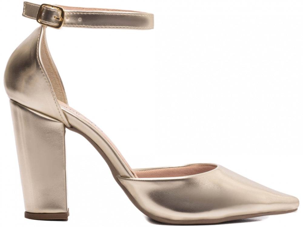 Sapato Scarpin Napa Metalizada Ouro Light com Fivela Dourada