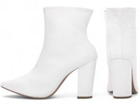 Bota Cano Curto em Napa Branco com Salto Encapado