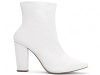 Bota Cano Curto em Napa Branco com Salto Encapado