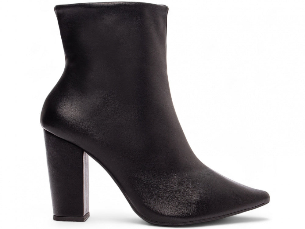 Bota Cano Curto em Napa Preto com Salto de 9 cm