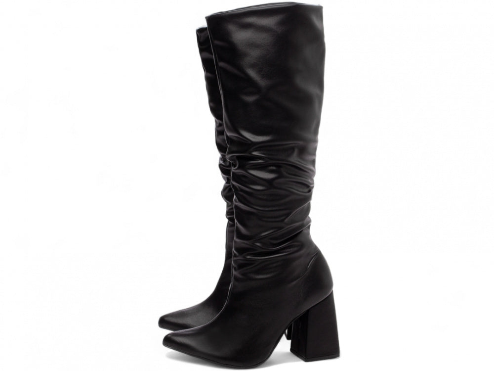 Bota Franzida Feminina de Napa Preto com Salto Alto