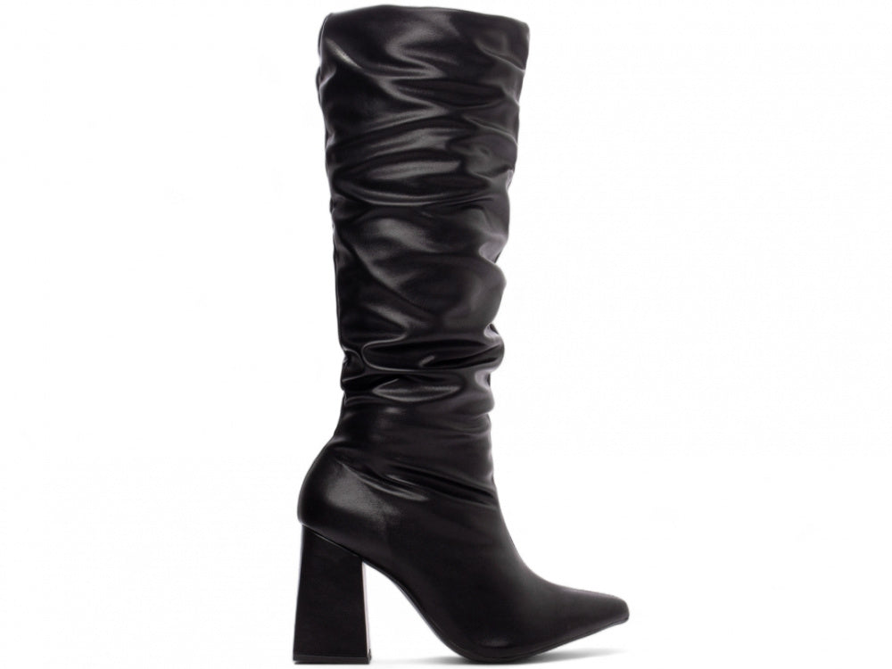 Bota Franzida Feminina de Napa Preto com Salto Alto