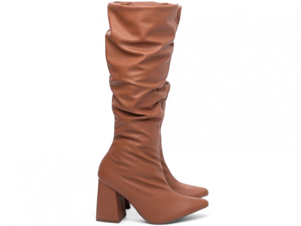 Bota Franzida Feminina em Napa Caramelo