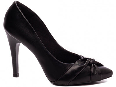 Sapato Scarpin Bico Fino Preto com Tiras em Nó