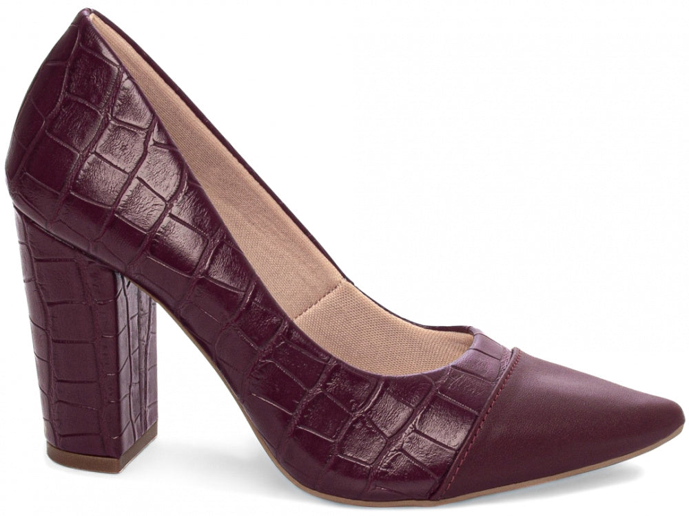 Sapato Scarpin Bordô com Textura Croco