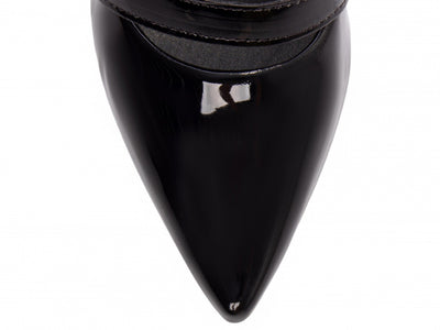 Sapato Scarpin com Aplique Dourado