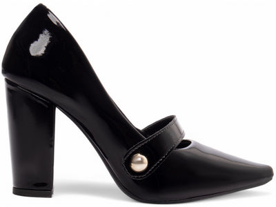 Sapato Scarpin com Aplique Dourado