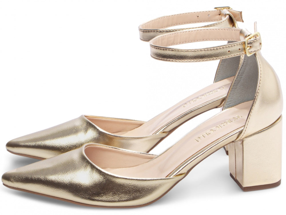 Sapato Scarpin em Napa Dourada
