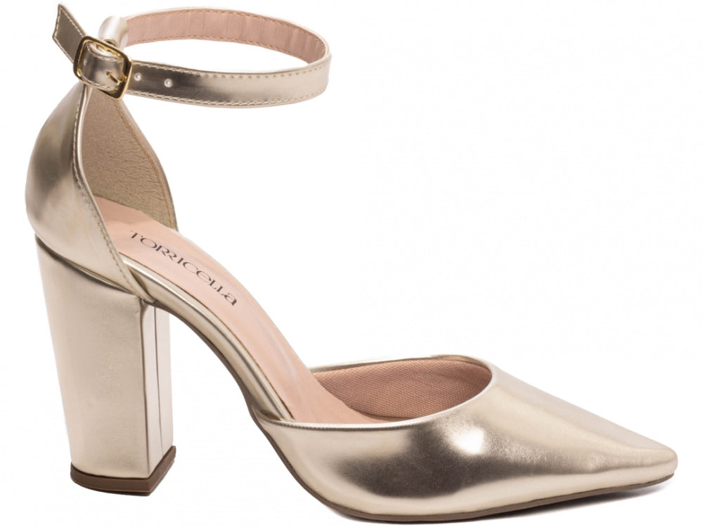 Sapato Scarpin Napa Metalizada Ouro Light com Fivela Dourada