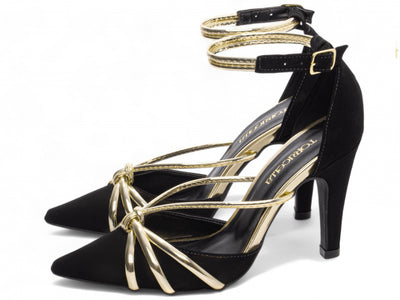 Sapato Scarpin Preto em Nobuck com Fivela Dourada