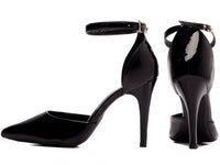 Sapato Scarpin Saia e Blusa Verniz Preto com Fivela Dourada