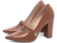 Sapato Scarpin Verniz Caramelo com Aplique Lateral Dourado