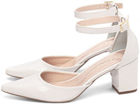 Sapato Scarpin Verniz Off White com Fivela Dourada