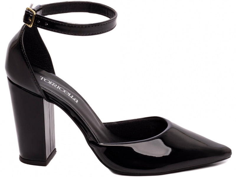 Sapato Scarpin Verniz Preto com Fivela Dourada