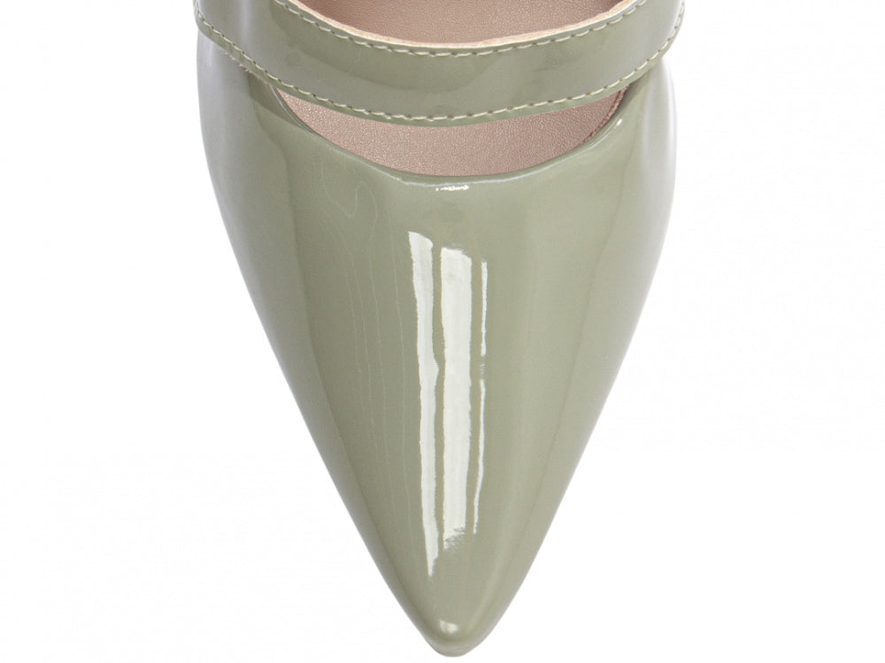 Sapato Scarpin Verniz Verde com Aplique Dourado