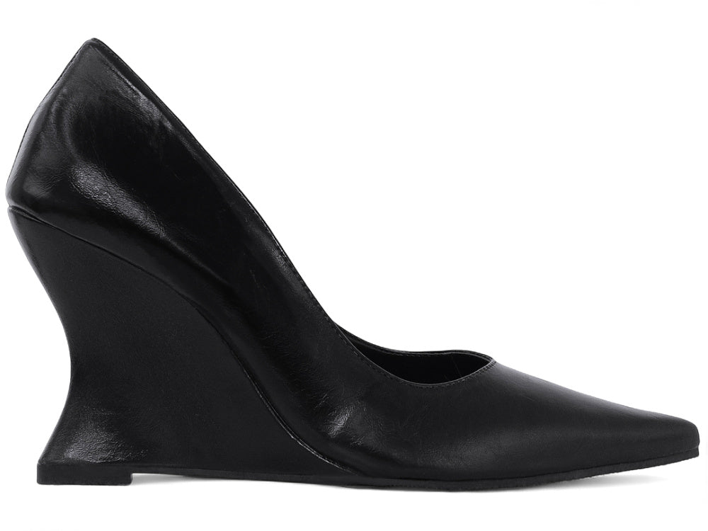 Scarpin Anabela Salto Geométrico Escultural Curvo em Napa Preto