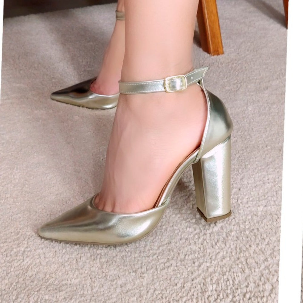 Scarpin Feminino Dourado Elegância e Sofisticação