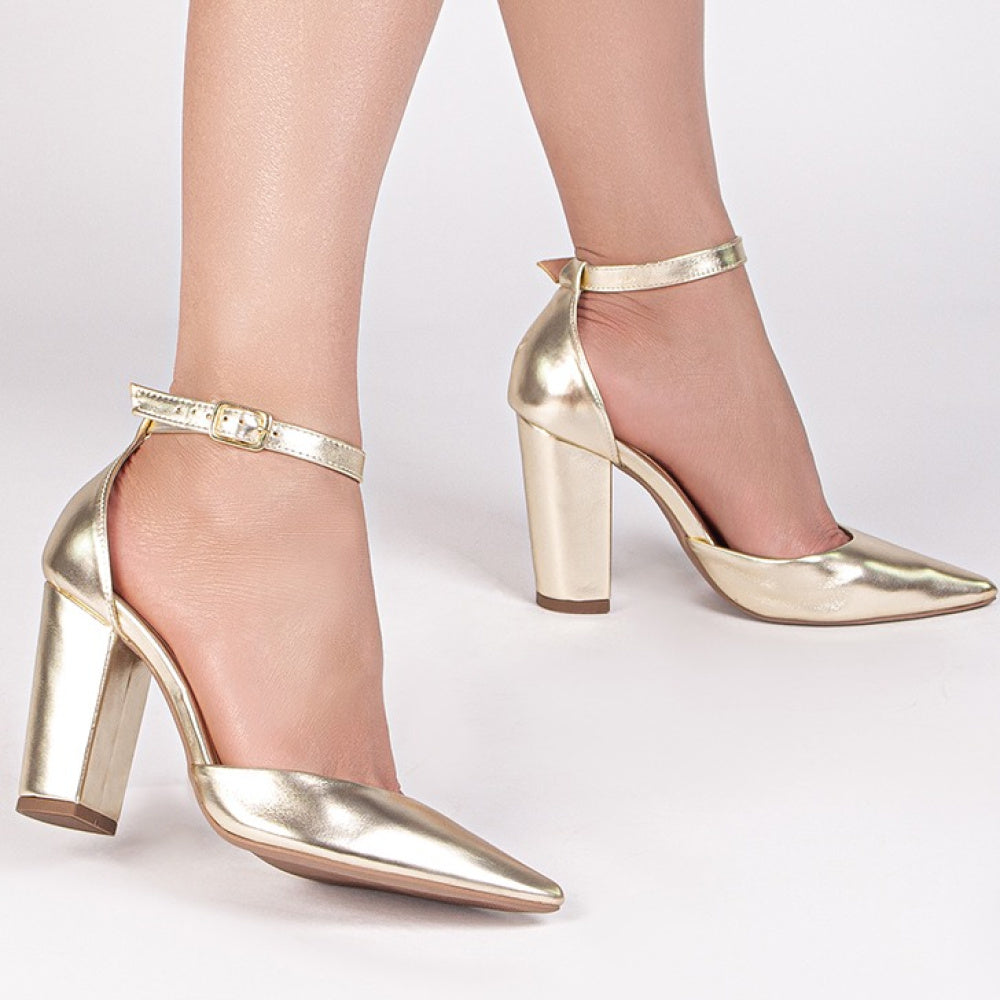Scarpin Feminino Dourado Elegância e Sofisticação