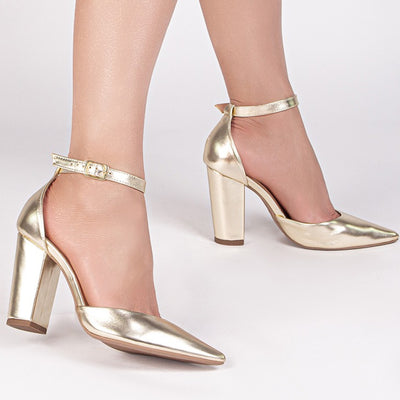 Scarpin Feminino Dourado Elegância e Sofisticação