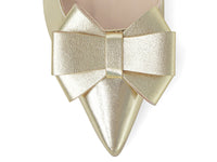 Scarpin Slingback Salto Taça com Laço Dourado Metalizado